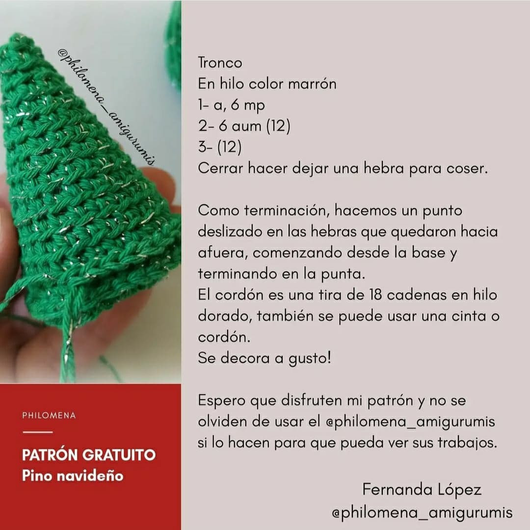 Patrón gratuito Mini Pino Navideño de amigurumi con hilo verde brillante y decoraciones