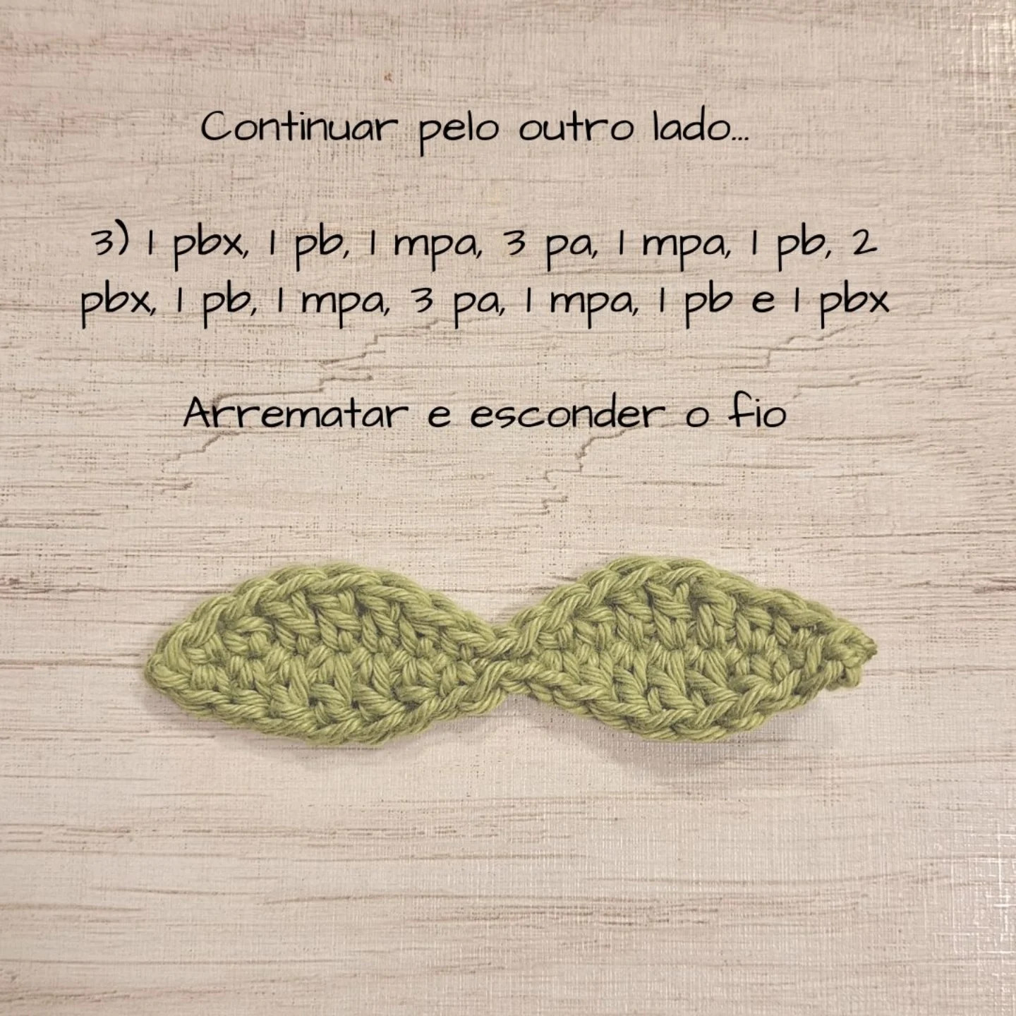 Receita Gratuita Cereja - Guia passo a passo para amigurumi cerejas vermelhas com folhas verdes