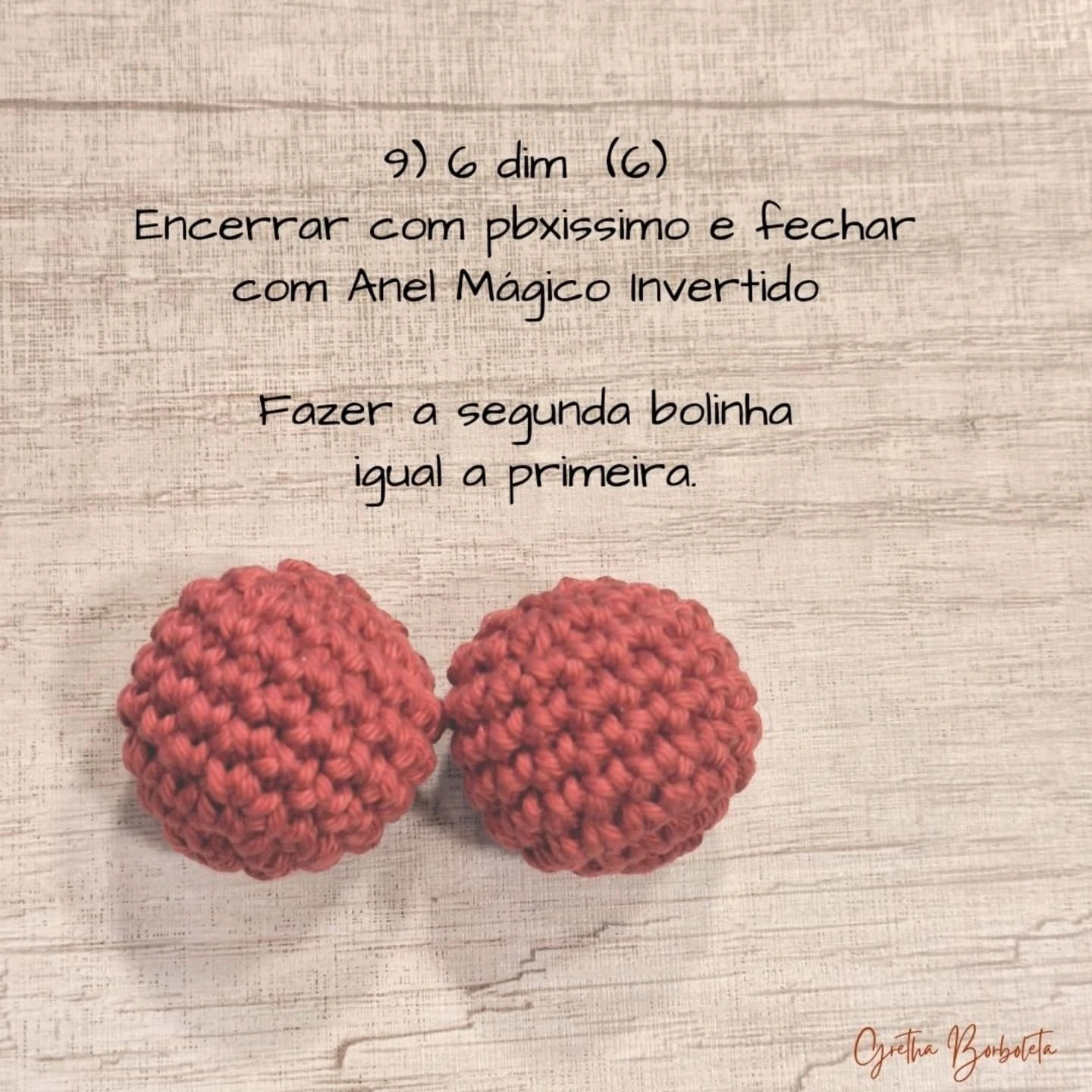 Receita Gratuita Cereja: Guia Passo a Passo para Mocar Fruta Vermelha com Folha Verde