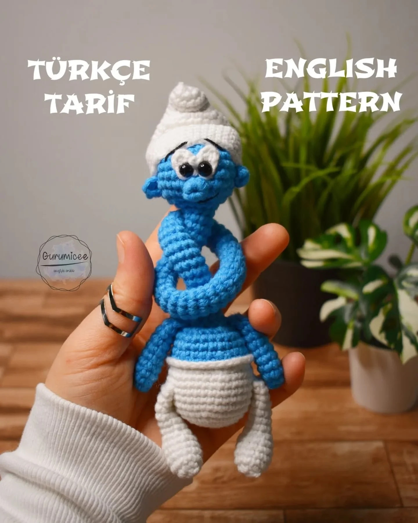 The Smurfs Bag Charm Crochet Pattern: Blue and White Amigurumi Doll with Hat