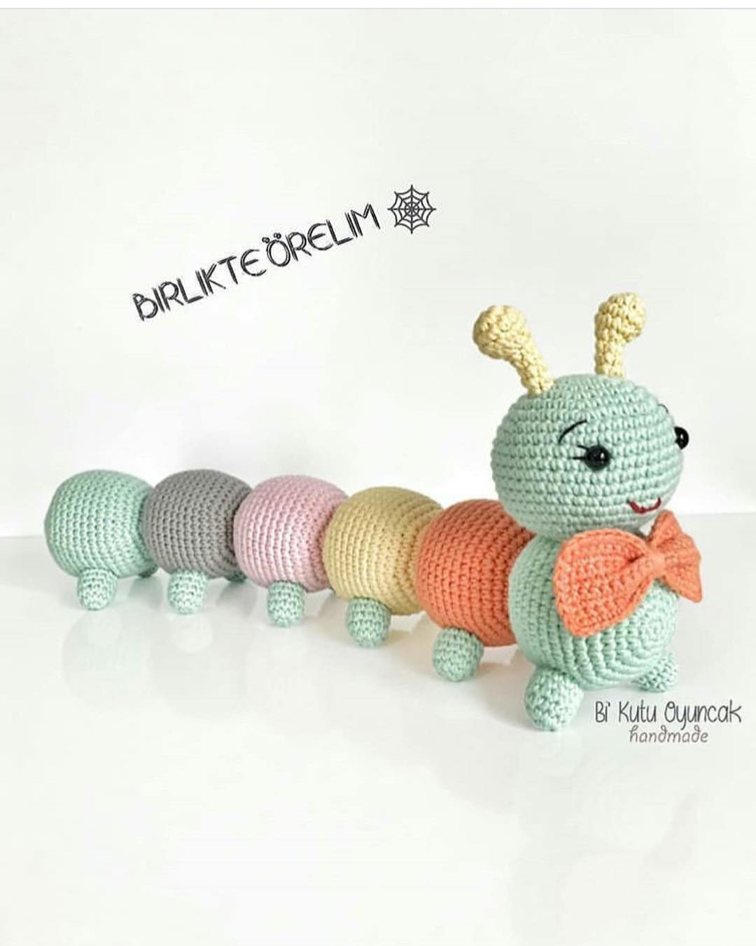 Tirtıl Tarifi - Amigurumi Sâu Bọ Móc Len Màu Pastel Dễ Thương