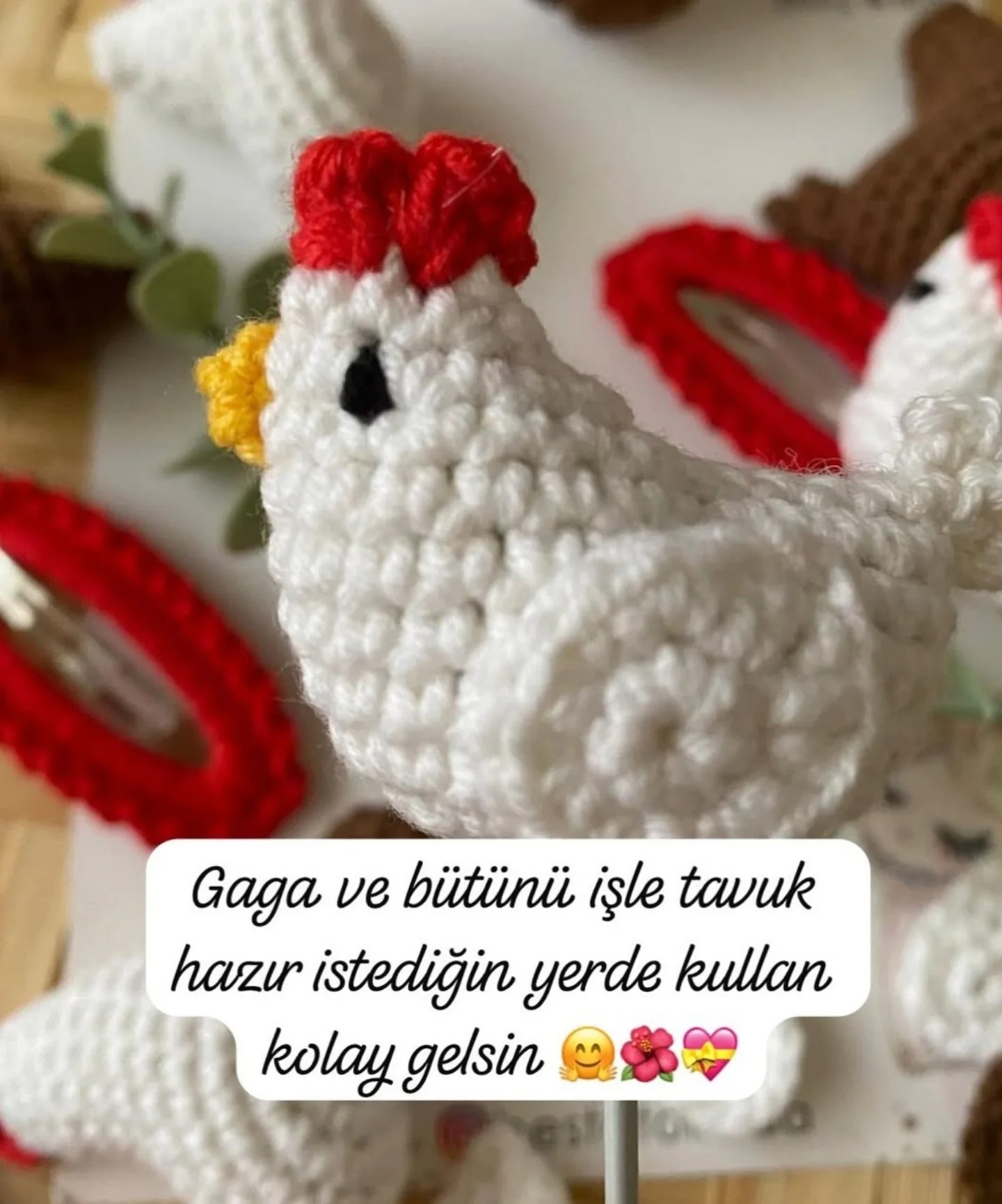 Tombul Tavuk Toka Tarifi - Crochet Chicken Hair Clip Pattern