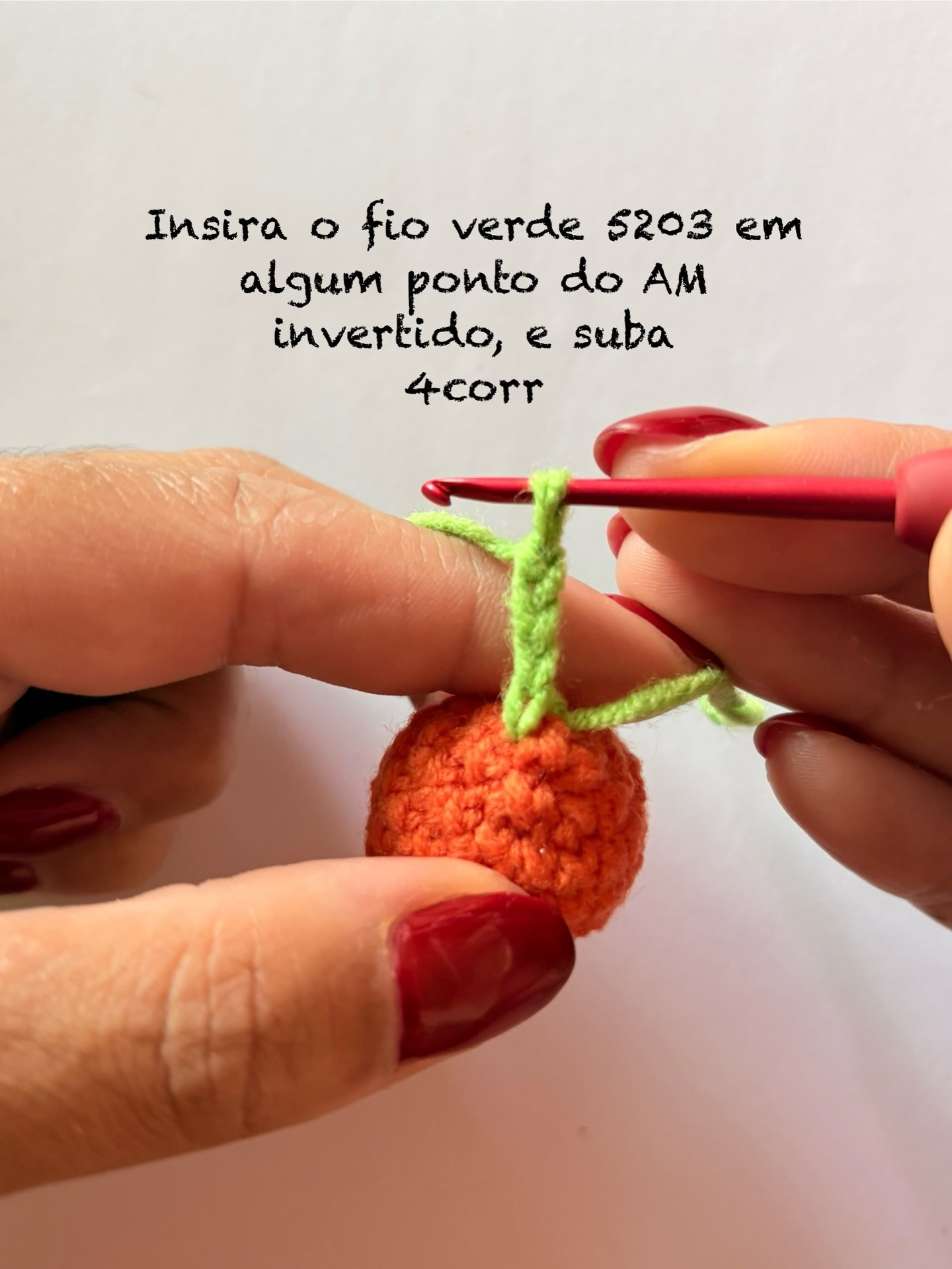 Tutorial Express Marcador de Página Laranjinha - Amigurumi Rápido e Fofo