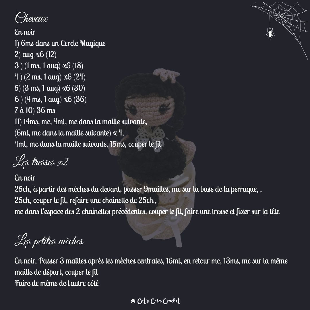 Tutoriel gratuit crochet Bambola Mercredi Addams dans sa robe de bal noire