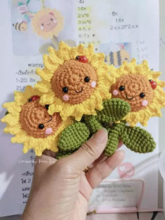 รวมแพทเทิร์นพวงกุญแจ: ดอกทานตะวัน, เชอร์รี่, ทิวลิป และกระต่าย (ชุดที่ 2)