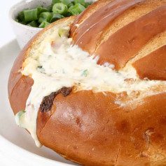 Bacon & Cheese Cob Loaf: Creamy, Cheesy, Smoky Bacon Goodness Baked Inside a Crusty Bread Bowl