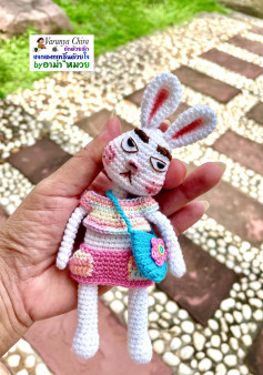 Bảng hướng dẫn móc len thỏ mặc váy màu pastel