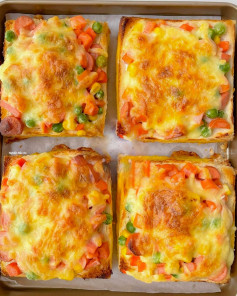 Bánh Mì Xúc Xích Phô Mai Nướng Bữa Tối Nhanh Gọn