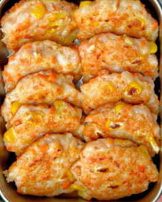 Bánh Tôm Áp Chảo Ngọt Ngào Với Ngô Và Cà Rốt Cho Bữa Ăn Nhanh