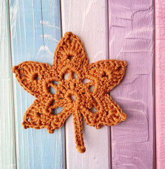 Beautiful Orange Crocheted Maple Leaf Pattern and Flat Chart for Autumn Decoration