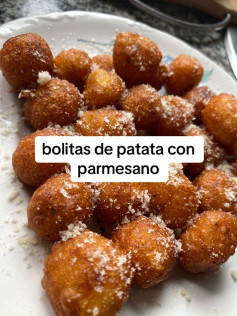Bolitas de patata con parmesano: receta fácil y deliciosa