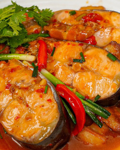 Cá Basa Kho Ba Rọi Nước Dừa
