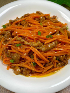 Cà rốt xào thịt bò sốt dầu hào, món cơm ngon