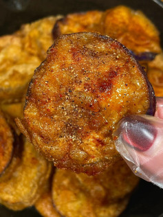 Cà tím chiên giòn vàng ruộm, cách làm món ăn vặt ngon tuyệt vời