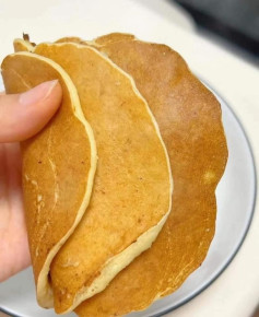 Cách làm bánh chuối nướng đơn giản với chuối nghiền, trứng sữa và bột mì