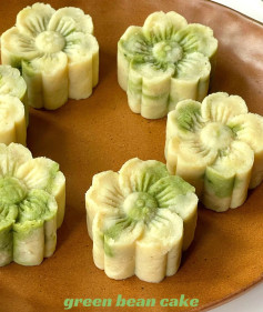 Cách làm bánh đậu xanh matcha hình hoa mùa hè