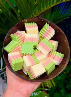 Cách làm khúc bạch nhiều màu sắc đẹp mắt, hương vị béo ngậy dễ thương