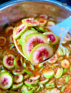 Cách làm sung muối chua giòn ngon, công thức chi tiết ngâm sung với tỏi ớt sả gừng