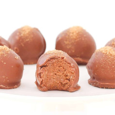 Caramel Cheesecake Balls: No-Bake Chocolate Coated Dessert