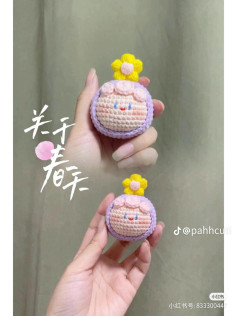 Chart móc len búp bê Mochi hoa và Kem dễ thương