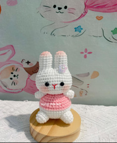 Chart móc len búp bê Thỏ Miffy màu trắng hồng