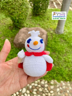 Chart móc len búp bê tuyết nhân vật siêu nhân màu trắng đỏ