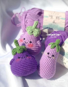 Chart móc len quả cà tím dễ thương màu tím