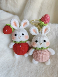 Chart móc len Thỏ Dâu Tây dễ thương