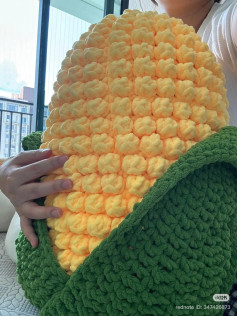 Chart móc len trái bắp siêu to màu vàng và xanh lá