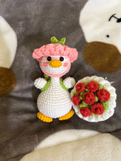 Chart móc len vịt đeo balo, thân chân cánh nón