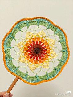 Colorful Crochet Flower Fan Pattern with Chart Diagram