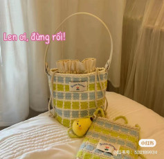 Corrected Crochet Pattern for Green and Blue Plaid Bucket Bag