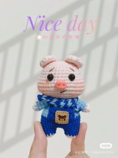 Crochet Amigurumi Pig Tutorial with Blue Overalls Pattern