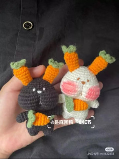 Crochet Carrot Rabbit Amigurumi Pattern in Thai: Complete Instructions for Cute White and Black Bunny Dolls