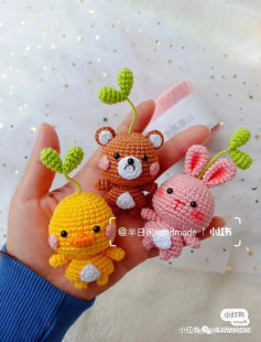 Crochet Chart: Cute Amigurumi Animals with Bean Sprouts