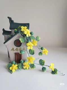 Crochet Chart for Yellow Flowers and Green Leaves Vines