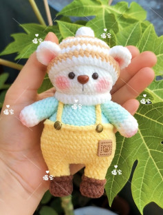 Crochet Christmas Bear Pattern: Step-by-Step Tutorial with Red and Green Overalls
