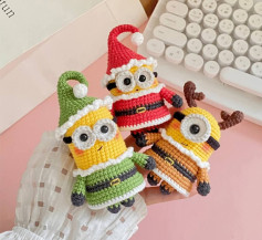 Crochet Christmas Minion Doll Pattern: Santa, Elf & Reindeer Amigurumi