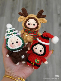 Crochet Christmas Tree Doll Pattern with Santa and Reindeer Amigurumi