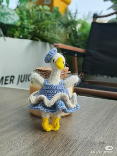 Crochet Goose in Blue Dress Pattern