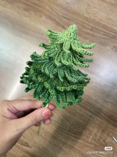Crochet Green Christmas Tree Tutorial with Pattern Chart