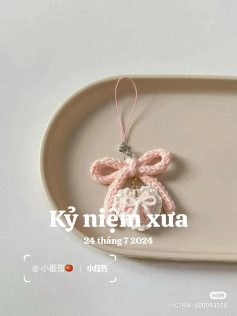 Crochet Heart Bow Phone Charm Pattern Tutorial