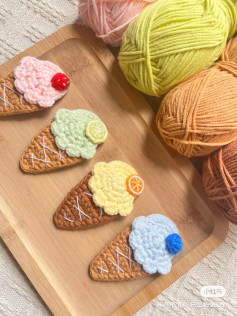 Crochet Ice Cream Cone Hair Clips Pattern with Strawberry, Lemon, and Orange Toppings