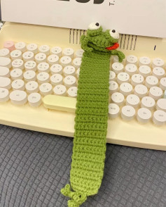 Crochet Kermit Frog Bookmark Pattern Chart