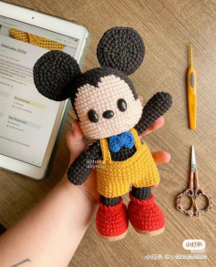 Crochet Mickey Mouse Doll Pattern with Step-by-Step Instructions
