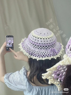 Crochet Moss Cake Hat Tutorial: Free Pattern with Purple and Brown Colorways