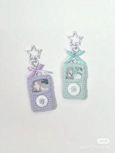 Crochet MP3 Player Keychain Tutorial Chart