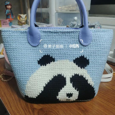 Crochet Panda Tote Bag with Pixel Chart Pattern Guide