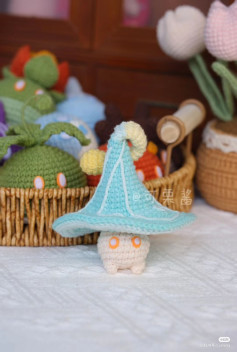 Crochet Pattern: Cute Blue Wizard Hat Doll