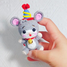 Crochet Pattern: Cute Grey Rat Amigurumi with Party Hat